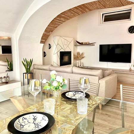 L'Arco Sul Lago • Gold Apartment Castro  外观 照片
