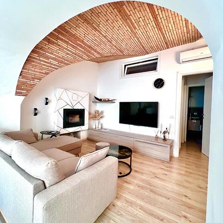 L'Arco Sul Lago • Gold Apartment Castro  外观 照片