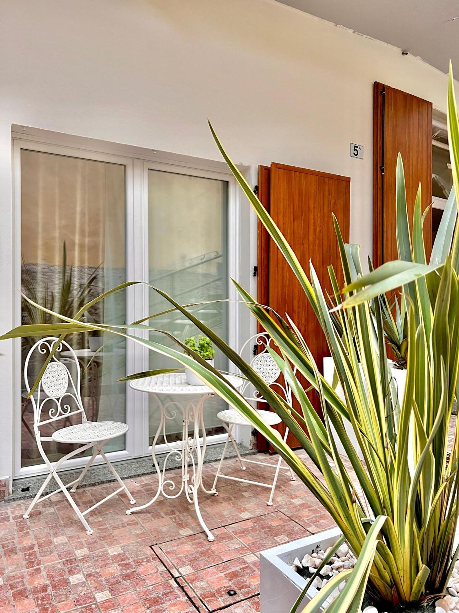 L'Arco Sul Lago • Gold Apartment Castro  外观 照片